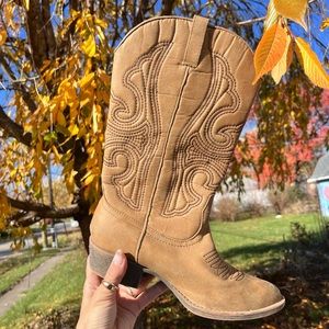Tan Western Boots